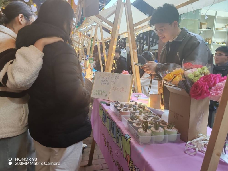 Qsae_1742807499504054589.jpg 75b666a855176ac4eb51c6ce838c13ff_750.jpg